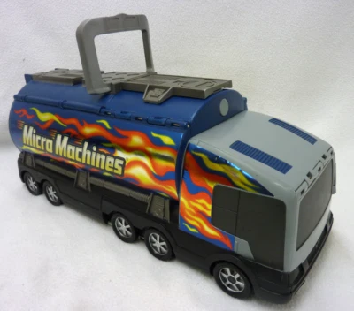 VINTAGE MICRO MACHINES SUPER STUNT CITY SEMI TANKER TRUCK PLAYSET HASBRO 2001 - Image 1 of 4