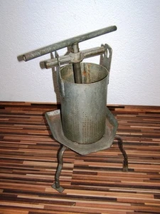 Große alte Weinpresse Obstpresse Saftpresse, - Bild 1 von 1