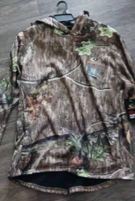 Mossy Oak Men’s Camouflage Hunting Performance Hoodie, Country Root’s 2XL - Image 1 of 4