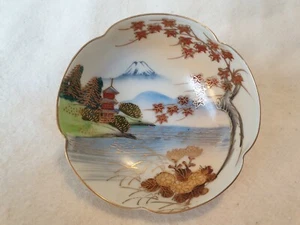 Asiatisches-porzellan-objekte, Kleine Porzellan Schale - Bild 1 von 3