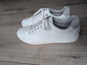 s.Oliver Herren Sneaker weiß Gr 43, wie neu - Bild 1 von 2