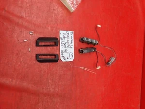 90-93 MUSTANG STEERING WHEEL MOUNT CRUISE CONTROL BUTTON SWITCH BUTTONS W/BEZELS - Imagen 1 de 6
