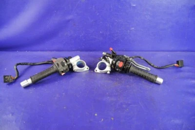 00-03 Triumph TT600 / 02-05 Speed Four LH RH Handle Bar Control Switches Grips Foto 1 de 4
