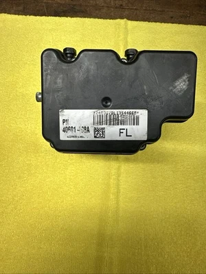 12 Harley Touring FLHT Electra Glide Classic OEM bomba de freio ABS e módulo de controle - Imagem 1 de 4