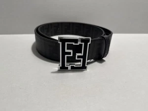 Fendi Acentos Negros | Talla 32-34 | ¡4 cm de Ancho! Iluminación ¡Envío Garantizado! - Imagen 1 de 9
