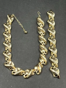 Vtg Trifari Signed Gold Tone Clear Baguette Rhinestones Necklace & Bracelet Set - Picture 1 of 12