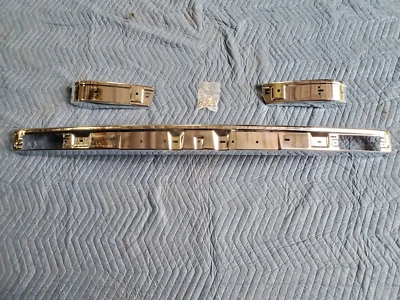 Parachoques delantero cromado euro BMW E30 325i NOS Foto 1 de 4