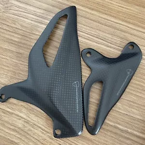 Real Carbon Fiber Heel Guards For Ducati Panigale V4 V4S Streetfighter 18-24 23 - Picture 1 of 14
