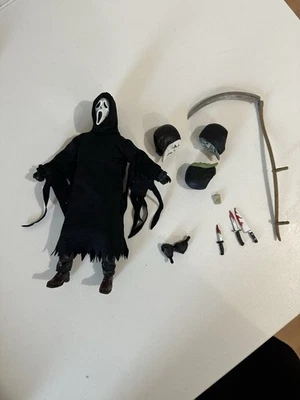 7-дюймовая экшн-фигурка NECA Scream Ghostface - Изображение 1 из 4
