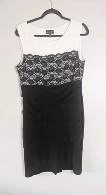 Connected Apparel White & Black Ruched Lace Sheath Dress Size 14 - Image 1 of 4