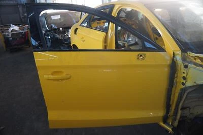 Front Right Passenger Door Shell Vegas Yellow 8V5831052B OEM Audi S3 A3 2015-20 Foto 1 de 4