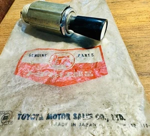 NOS TOYOTA Land Cruiser Vintage Cigarette Lighter 12 V Complete - Picture 1 of 7