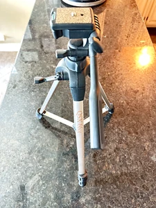 Quantaray QSX 6601 Camera Tripod - Picture 1 of 3