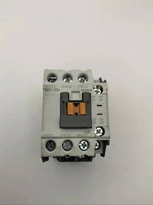 LS MC-18b Contattore 18A sostituzione LS IS MC 3P Contattore CA MC-18b 120V LS - Foto 1 di 4