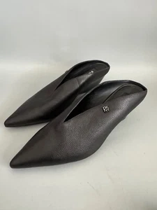 Vintage DNKY tacco a punta zeppa pelle nera taglia 7,5 slip on, mulo anni 90 - Foto 1 di 12