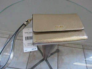 Nine West Neu mit Etikett $ 40 metallic gold Leder Kalbsleder Geldbörse Handyhülle  - Bild 1 von 4