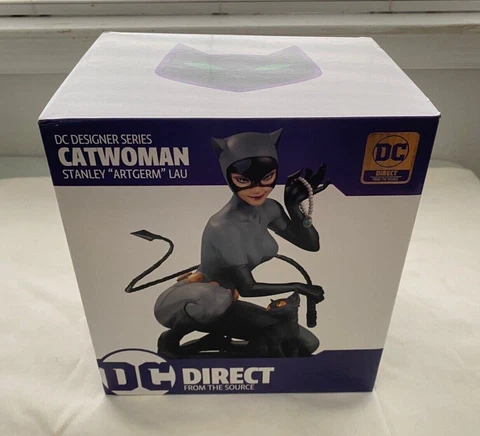 McFarlane Toys DC Direct Designer Series Catwoman 1:6 Scale Statue **BRAND NEW** Cover
