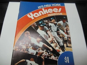1971 NEW YORK YANKEES MLB YEARBOOK BASEBALL RARE GOOD CONDITION! - Picture 1 of 3
