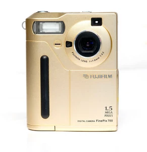Fully working Fujifilm Finepix 700 Gold MX-700 digital camera 1998! - Picture 1 of 8