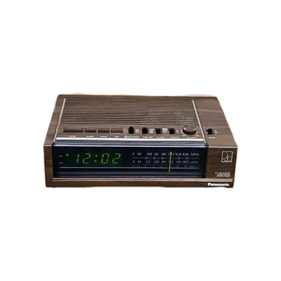 VINTAGE • Panasonic • RC-6050 • AM/FM Alarm Clock Radio • Tested/Works - Image 1 of 4