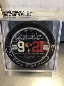 Stan Mikita & Bobby Hull SIGNED Chicago Blackhawks LOGO PUCK W/COA Sticker - Picture 1 of 2