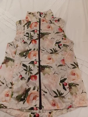 全新带标签 S 码 Free People Giselle 波西米亚花卉拉链口袋轻便背心 — 第 1/4 张图片