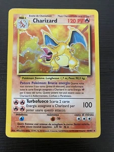 Pokemon Set Base Charizard 4/102 Holo Raro - DANNEGGIATO ITALIANO - Foto 1 di 3