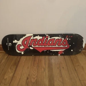 MLB CLEVELAND INDIANS 31" SKATEBOARD DECK - Bild 1 von 10