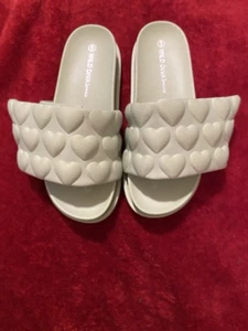 Ladies Cute Lime Green Comfy Slides - Picture 1 of 3