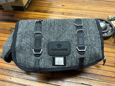 NUEVO DE LOTE NUEVO con etiquetas Carradice cebada tweed alforja negra 9L turismo/viajes Foto 1 de 4
