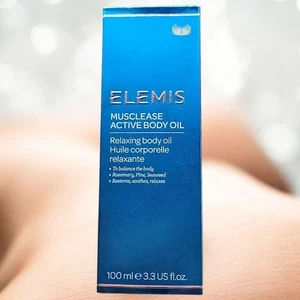 Elemis Musclease Olio Corpo Rilassante Attivo Nuovo con scatola 100 ml/3,3 oz - Foto 1 di 1