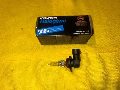 SYLVANIA 9005 BEAM 4 HEADLIGHT SYSTEM 12 VOLTS 65 WATTS HALOGEN HEADLIGHT OEM - Image 1 of 2