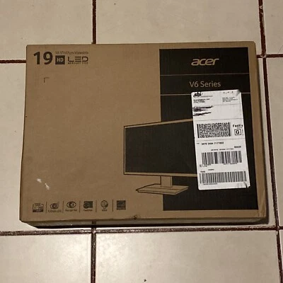 Acer V196HQL 18.5" Widescreen LCD Monitor - Image 1 of 4
