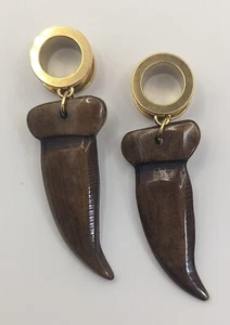 Bone BEAR CLAW Plugs Dangles Tunnels Wildlife Gauges UNIQUE Body Jewelry Grizzly - Picture 1 of 3