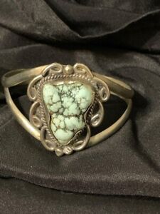 RODEO COWGIRLS COWBOYS STERLING SILVER HANDMADE GREEN TURQUOISE SMALL BRACELET