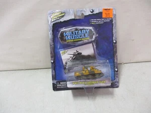 Johnny Lightning Military Muscle WWII M4A3 Sherman Tank - Imagen 1 de 2