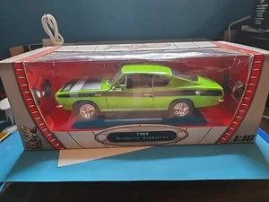1 / 18 Road Signature 440 1969 Plymouth Barracuda MOPAR - Picture 1 of 4