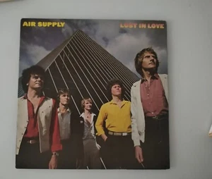 171 AIR SUPPLY – LOST IN LOVE LP 33 GIRI - Foto 1 di 3