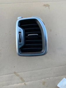 KIA SPORTAGE 2017 MK4 FRONT DASHBOARD AIR VENT 97480-F1900SA1 - Picture 1 of 2