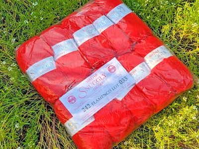 Sirdar 10 madejas rojas cómodas lavables a máquina en secadora SIN ABRIR! Descatalogado Foto 1 de 4