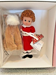 Madame Alexanders kleines Waisenkind Annie - 13740 - Bild 1 von 10