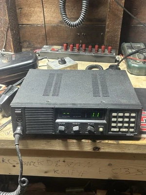 Realistic Navaho TRC-434 Base Station CB Radio 40 Channel - Image 1 of 4