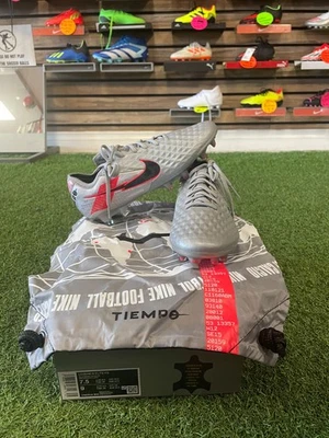 Nike Legend 8 Elite FG Soccer Cleats US Size 7.5 - Silver - Image 1 of 4