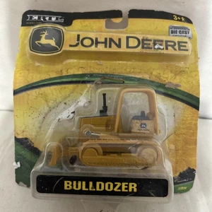 John Deere Bulldozer 37014 By Ertl 1/64 Scale 2005 RC2 - NEW - Picture 1 of 4