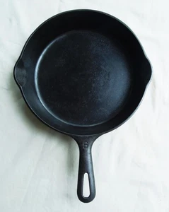 Griswold No. 6 sartenes pequeño logotipo mango acanalado - Imagen 1 de 6