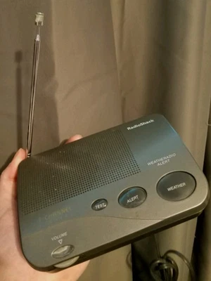 Radio Shack 12-247A 7 Channel Digital NOAA Weather Alert Radio - Image 1 of 4