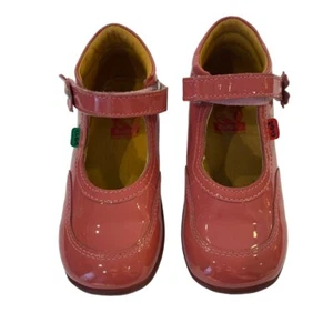 9.5 (26 eu) KicKers Pink Patent Mary Jane Booties Shoes Flower Design Rubber Sol - Picture 1 of 12