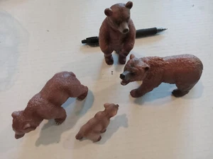 Grizzly Bear Brown Bear LOT Wildlife Figurines - Picture 1 of 5