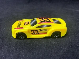 General Mills 2010 Cheerios #33 Pull Back Racer - Bild 1 von 5