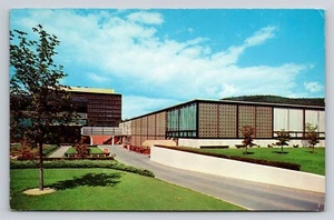 Tarjeta postal vintage The Corning Glass Center NY vista trasera Corning Nueva York  - Imagen 1 de 3